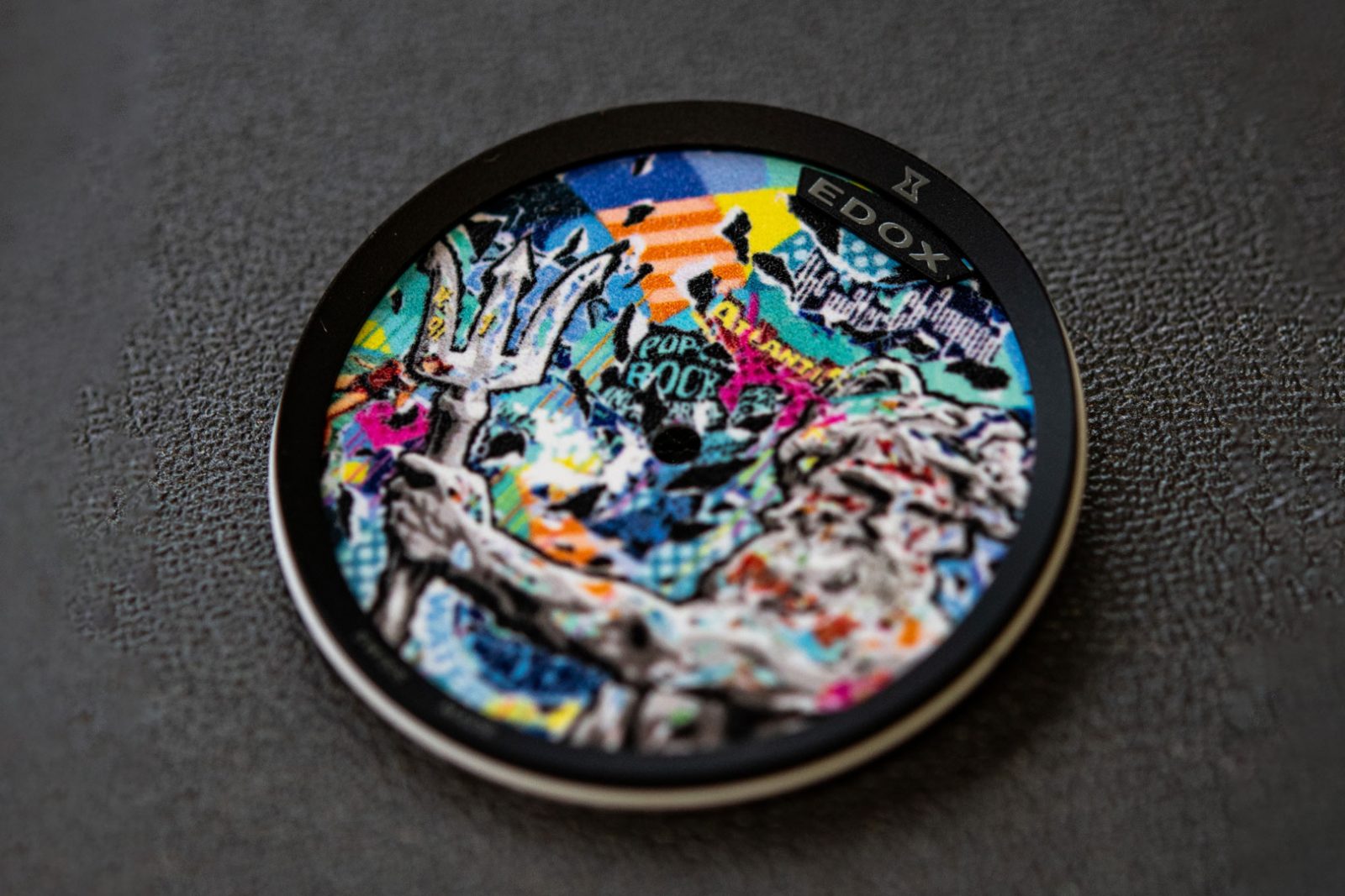 世界限定100本のネプチュニアン アーティストコラボモデルが登場