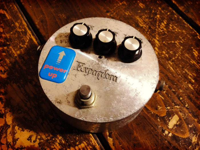 Bixonic Expandora」ビリー・ギボンズも愛用したOD/DSエフェクターを