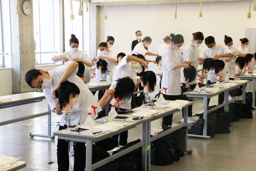 美容師国家試験100％全員合格しました。 | 専門学校エビス