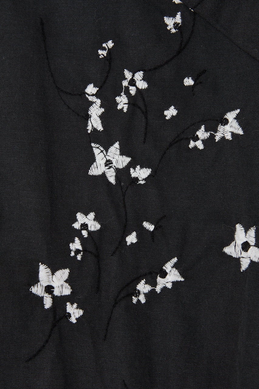 M_ | 花柄刺繍ワンピース (ワンピース(ミニ・ミディアム） ) |SHEL