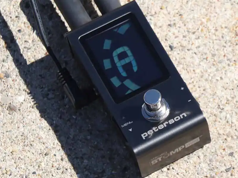 ストロボ・チューナー・ペダル Strobo Stomp Mini peterson