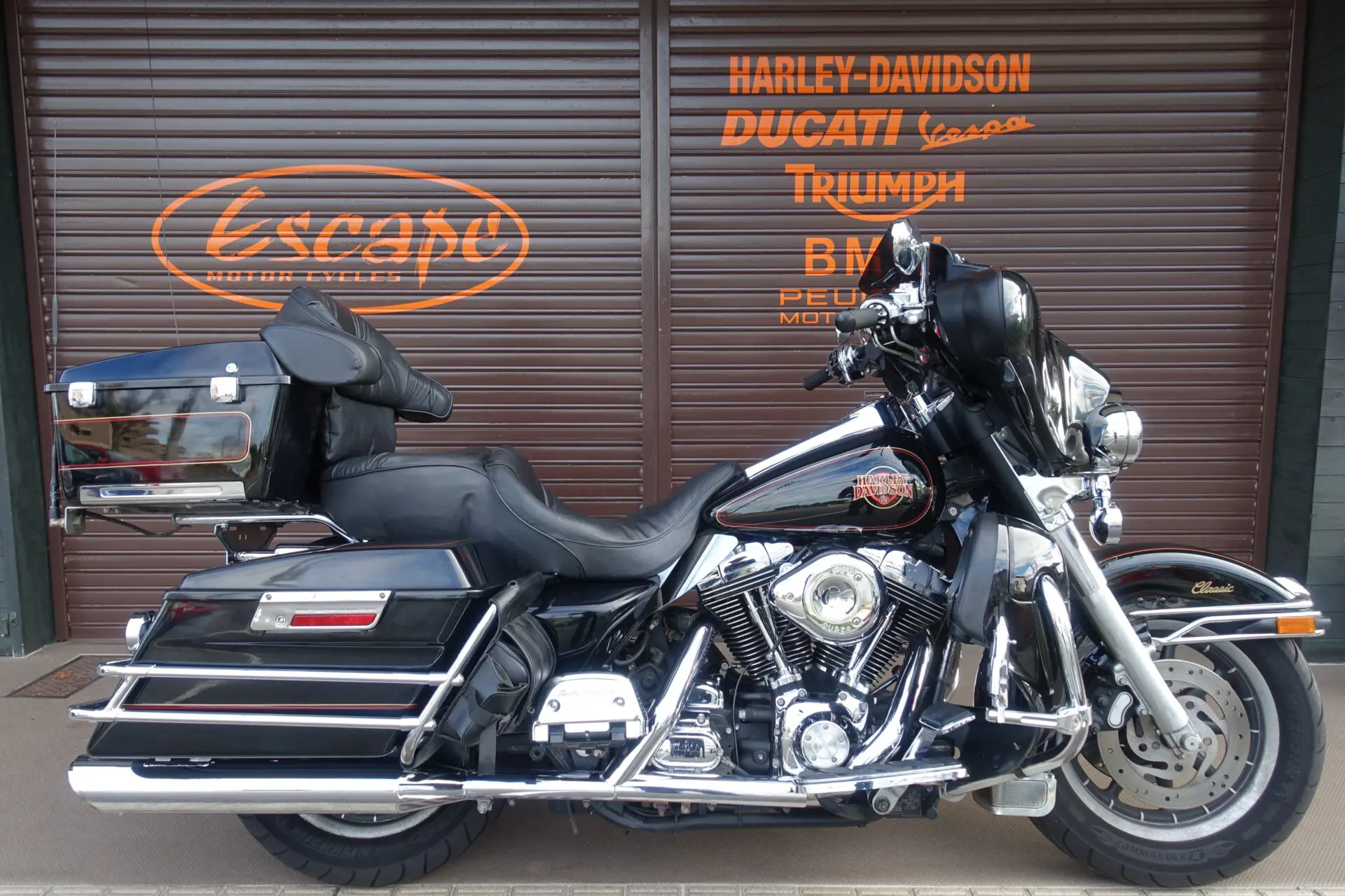 FLHTC エレクトラグライドクラシック バンスツインスラッシュマフラー