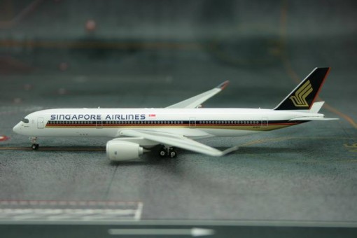 Phoenix Models Singapore A350-900 Reg# 9V-SUA 1:400 Scale die-cast