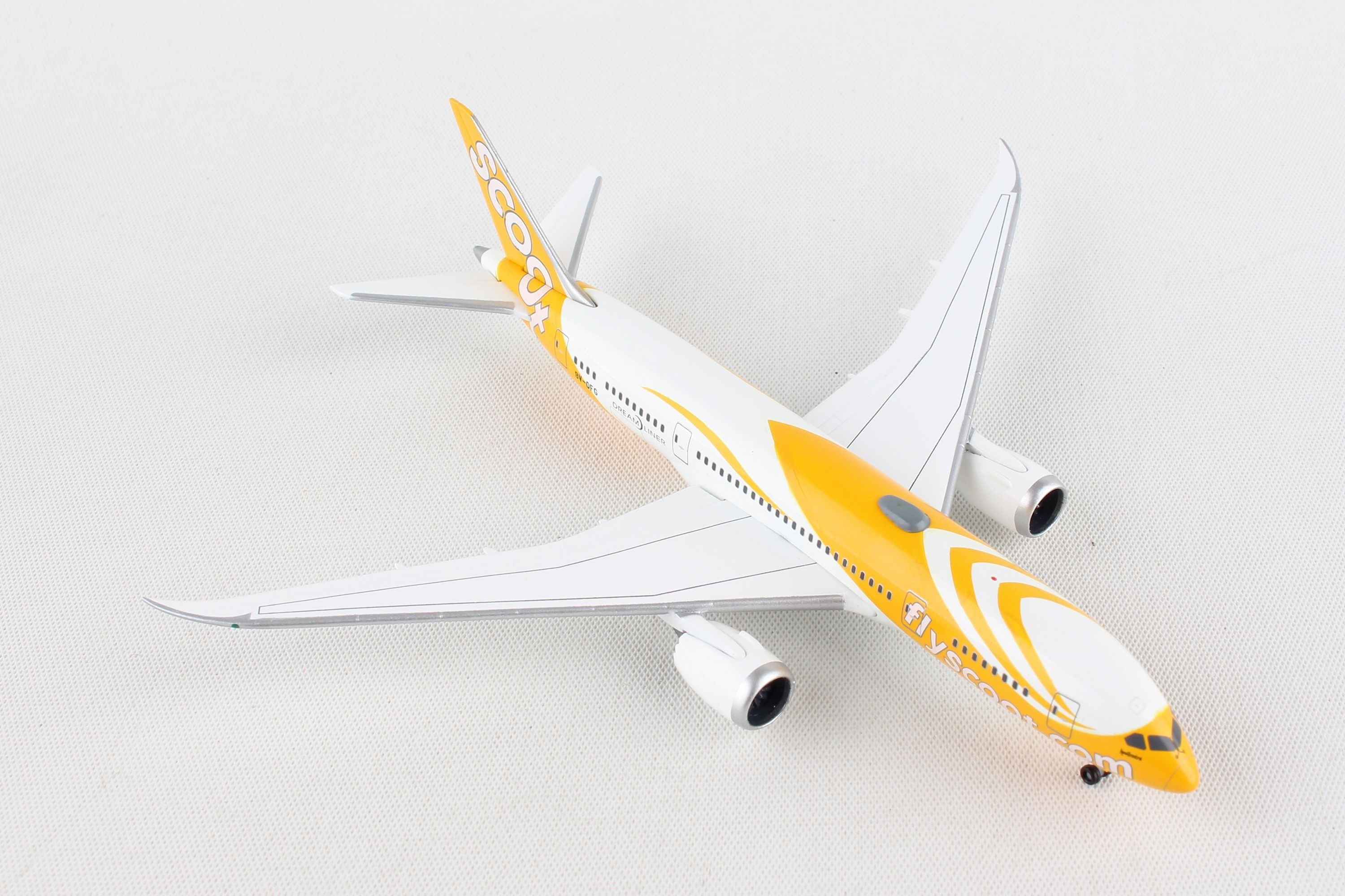 Scoot Boeing 787-8 Dreamliner 9V-OFG 