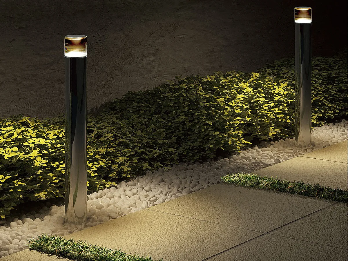 ローポールライト 角形／透過型 H700-LIXIL(リクシル) - 防犯・照明