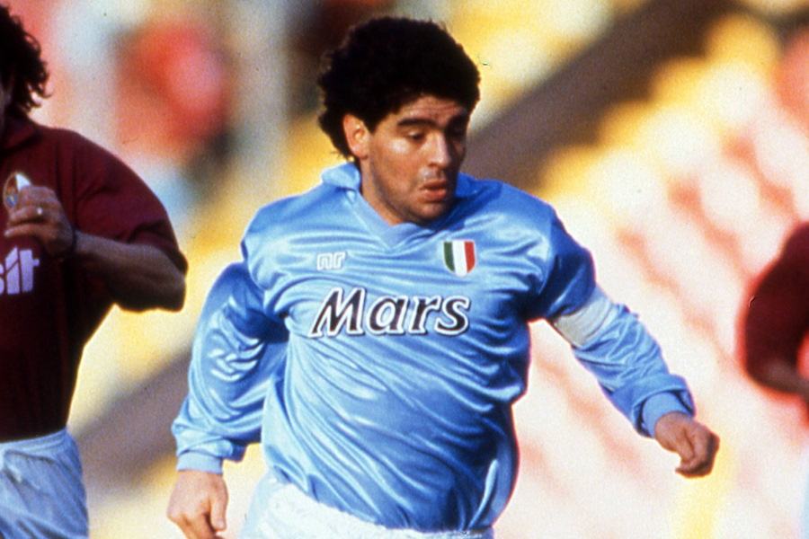 神のウォーミングアップ」 天才マラドーナ、伝説の美技リフティング