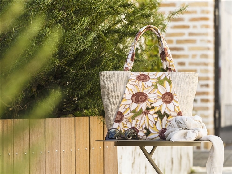 FEILER MAGAZINE 詳細 | フェイラー(FEILER)オフィシャルブランドサイト