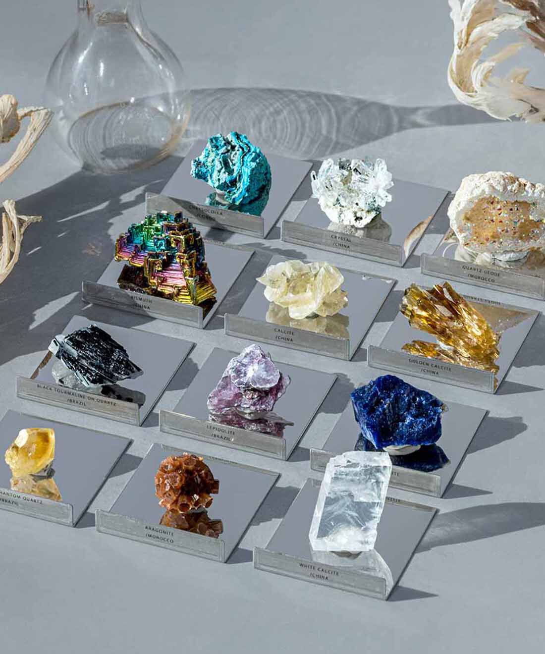 自然の造形に心奪われる 一期一会の鉱物コレクションの会｜SeeMONO