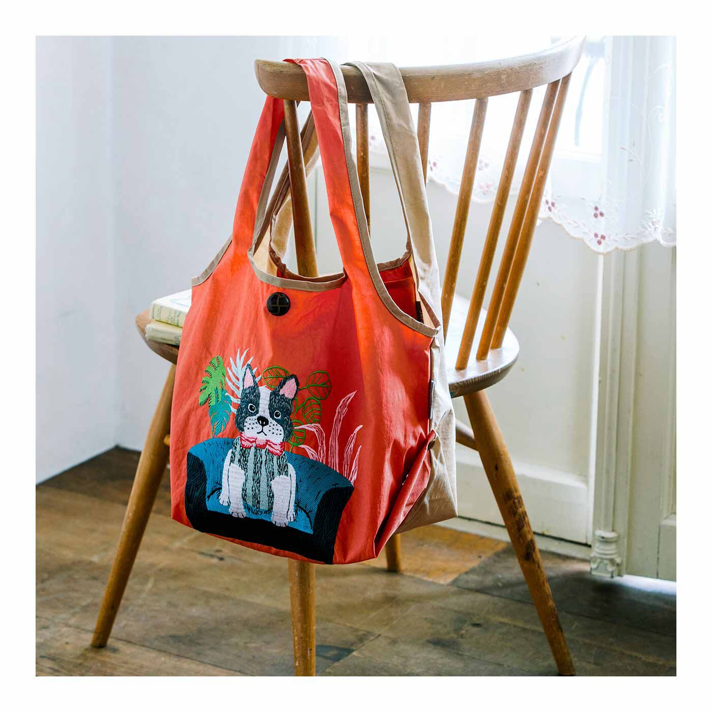 刺しゅうがぜいたくにほどこされた みんなに見せたくなる ポケッタブル