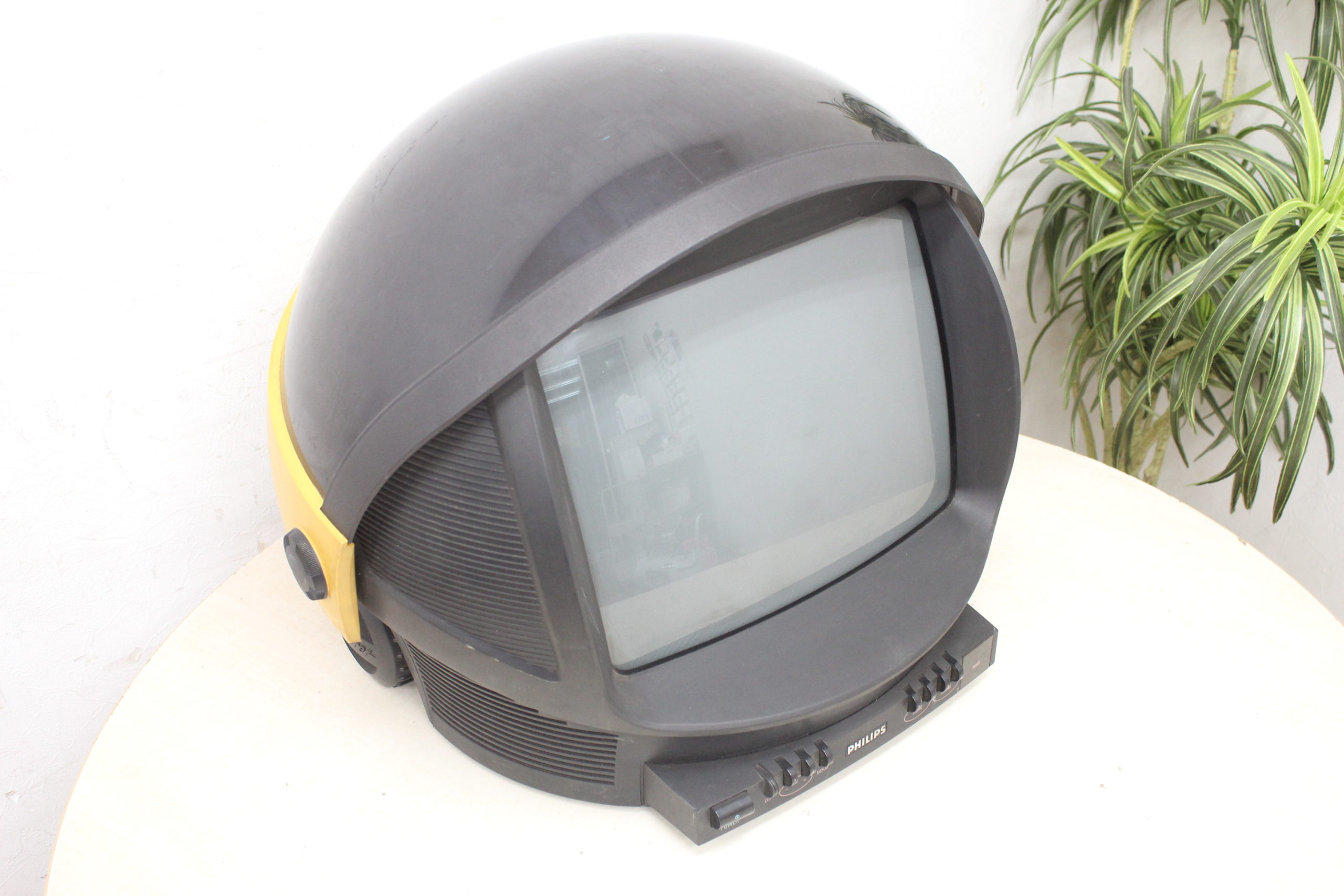 福岡市早良区)PHILIPS フィリップス 14S11B オシャレなブラウン管