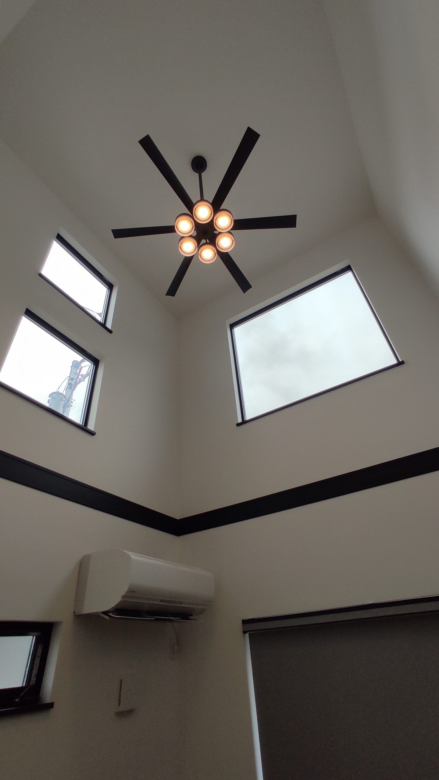 DCモーター搭載のおすすめシーリングファンライト3選｜プロ視点から