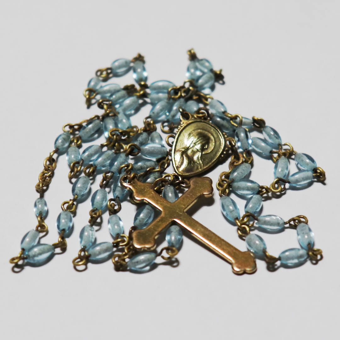 フランスアンティークガラスビーズのロザリオ・横顔の聖母マリアと