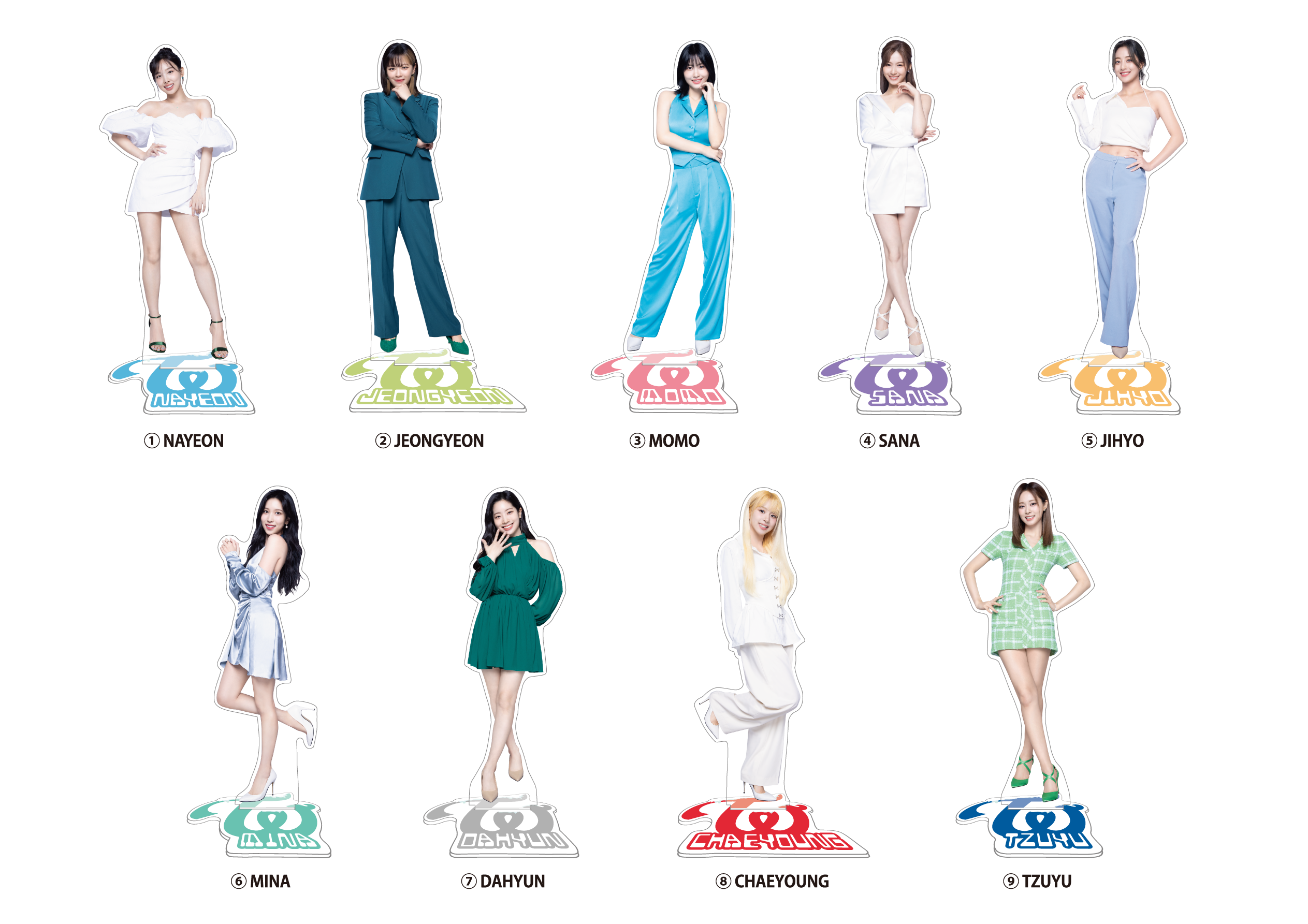 12月はファミリーマート店内にTWICEグッズが続々登場！メンバー