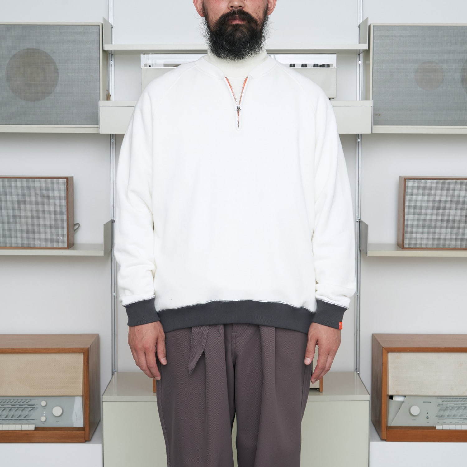 グラフペーパー×ループウィラーのハーフジップパーカー、“名作