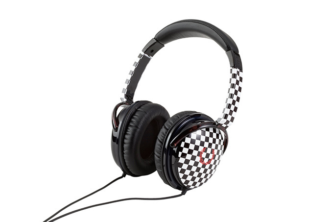フレッドペリー×KOTORI第2弾ヘッドフォンは、 レジメンタルストライプ