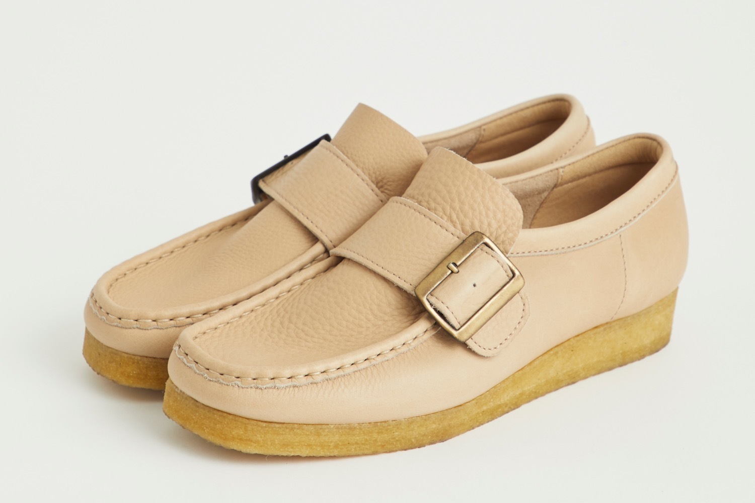 クラークス オリジナルズのシューズ「ワラビーモンク」シボ革アッパー