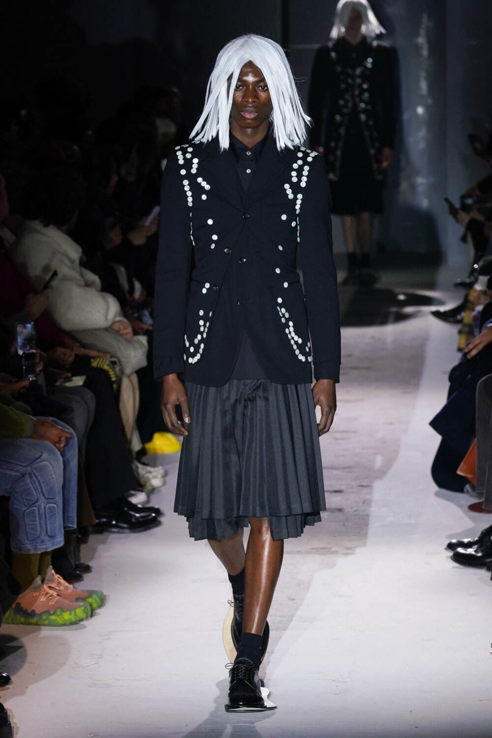 コム デ ギャルソン・オム プリュス 2024年秋冬コレクション - 理性の