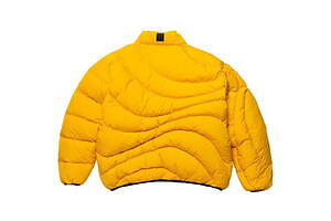 NY「ルックスタジオ」新作ダウンジャケット、“波パターン”＆オーバー