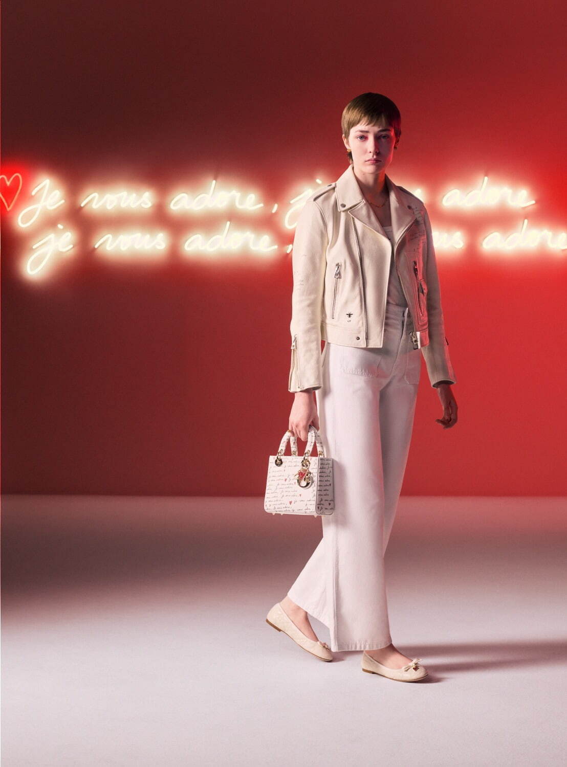 ディオールの“愛を囁く”「レディ ディオール」バッグやウィメンズ