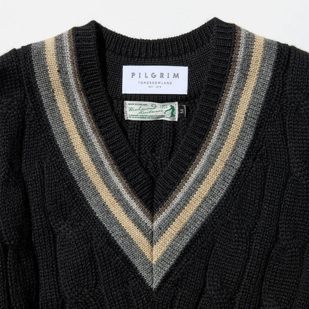 英国「リッチモンド ニットウェア」すっきりシルエットのクリケット