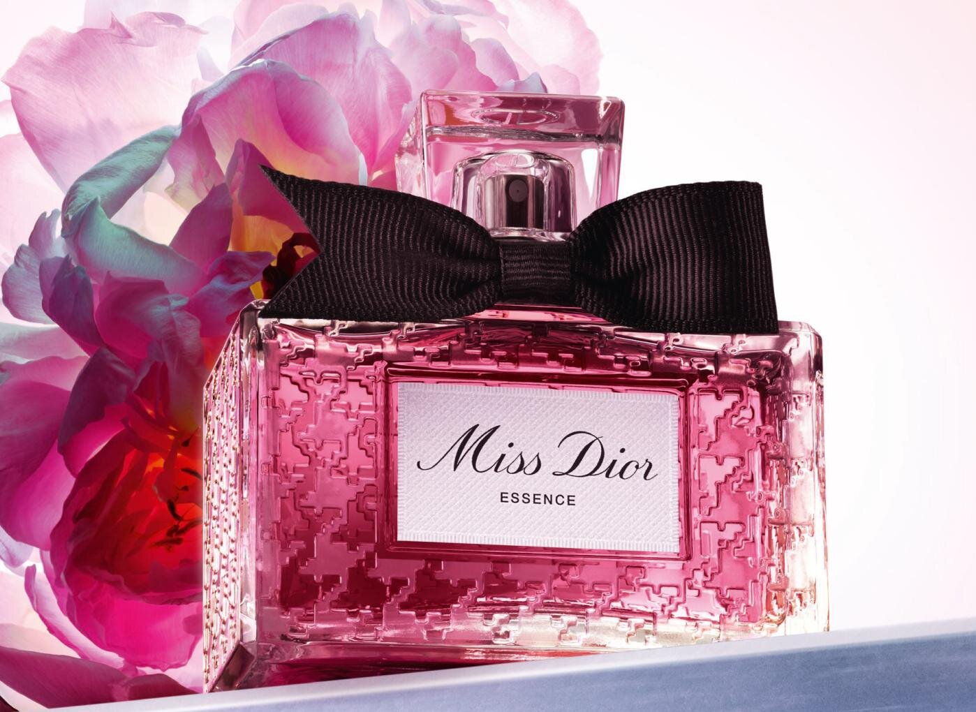 ミス ディオール エッセンス」