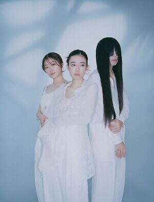 羊文学の新作アルバム『Don't Laugh It Off』未発表の新曲を含む全13曲