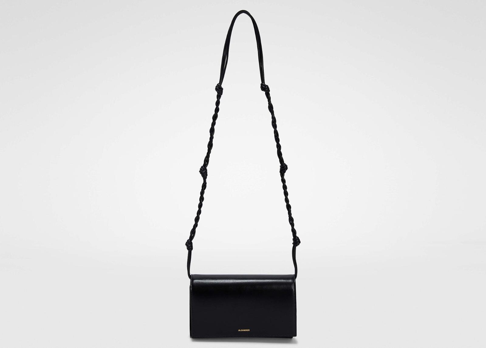 ジル サンダーのクリスマス、ゴールドに輝く「カンノーロ」リップ