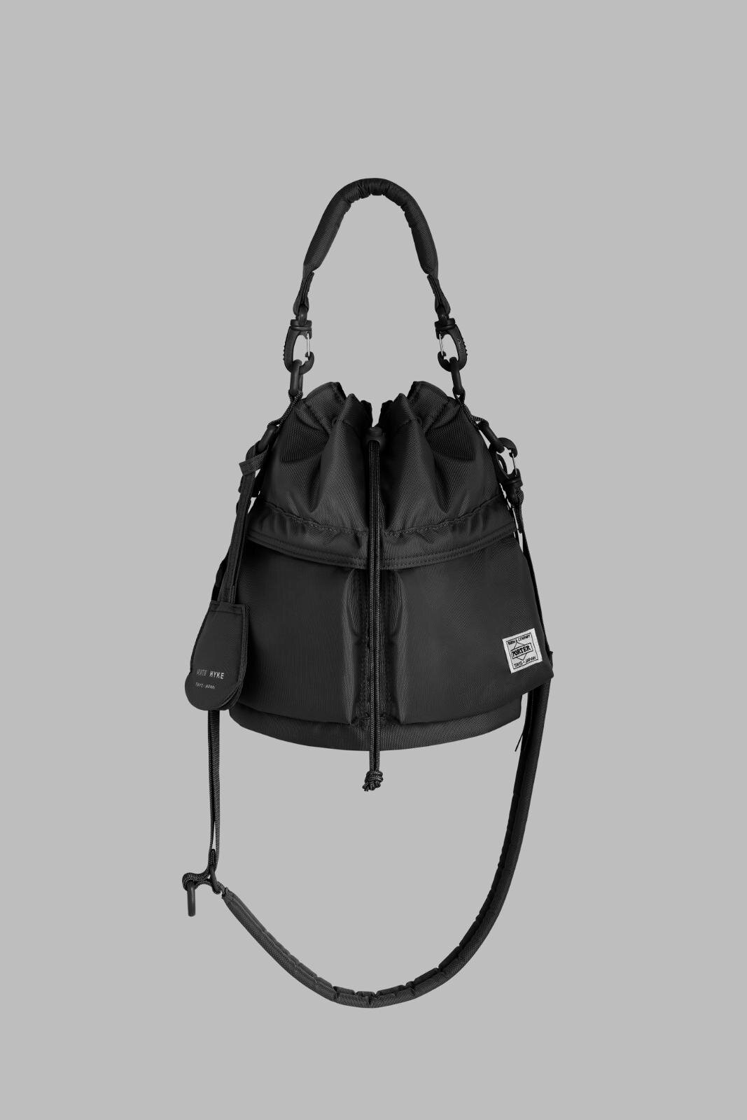 ポーター × ハイクのヘルメットバッグ、撥水ナイロンにオニオン柄