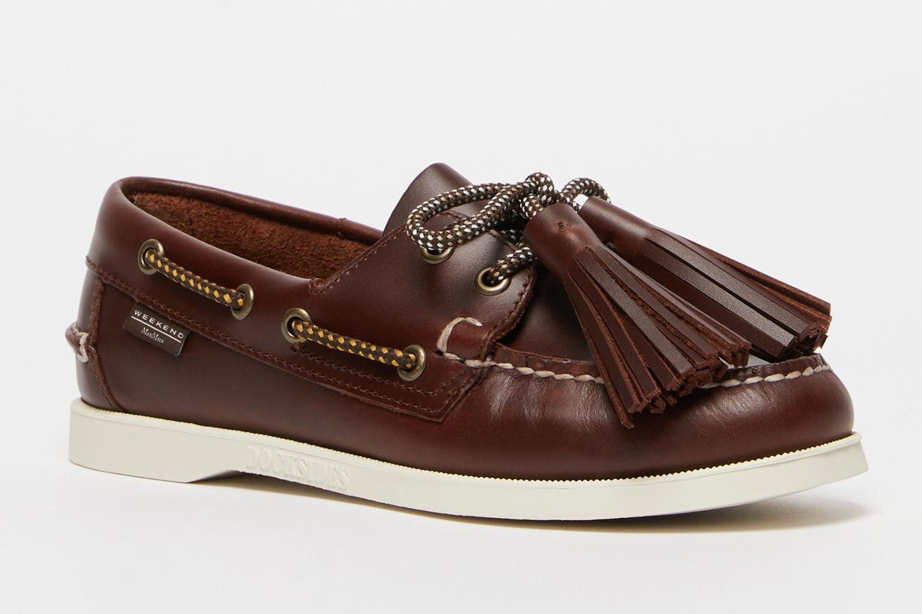 ウィークエンド マックスマーラ×セバゴのタッセル付きローファー、上質