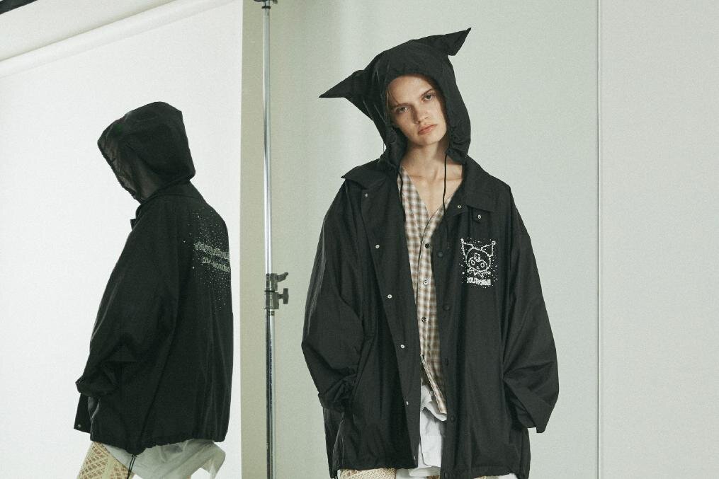 アウラの新作スカジャン、鹿や月・太陽の刺繍を施した色鮮やかな