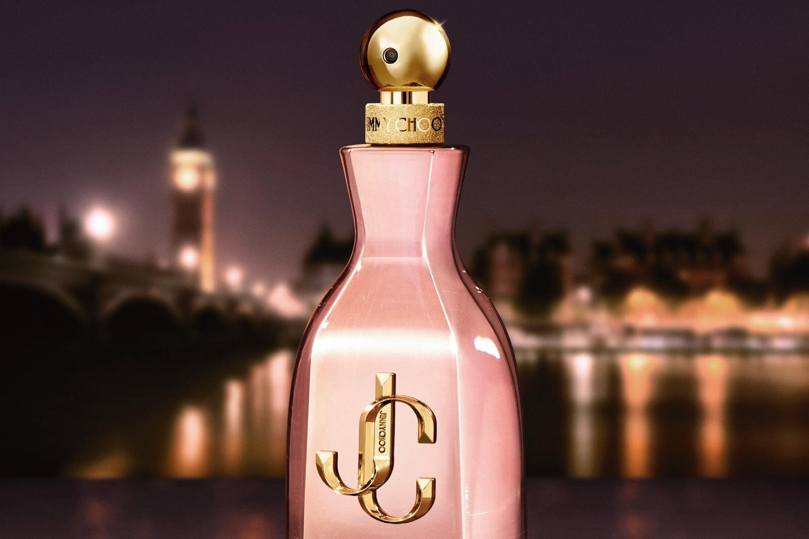 アニック グタール新香水「ローズ ポンポン オードパルファム