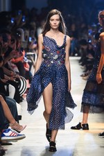 写真29/45｜ジョン ガリアーノ(John Galliano) 2016年春夏ウィメンズ