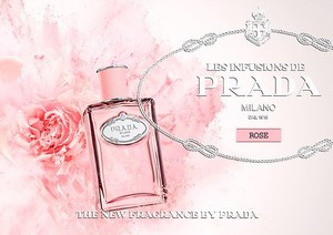 プラダのフレグランス「インフュージョン ドゥ プラダ」に、ローズが