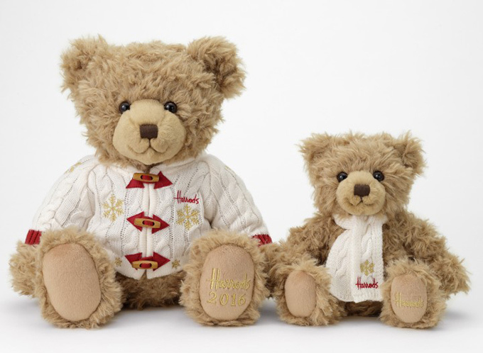 英・老舗百貨店ハロッズ 2016年のイヤーベア「ヒュー」発売 - トート