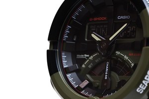 G-SHOCK×チャリアンドコーのコラボウォッチ - スポーティなミリタリー