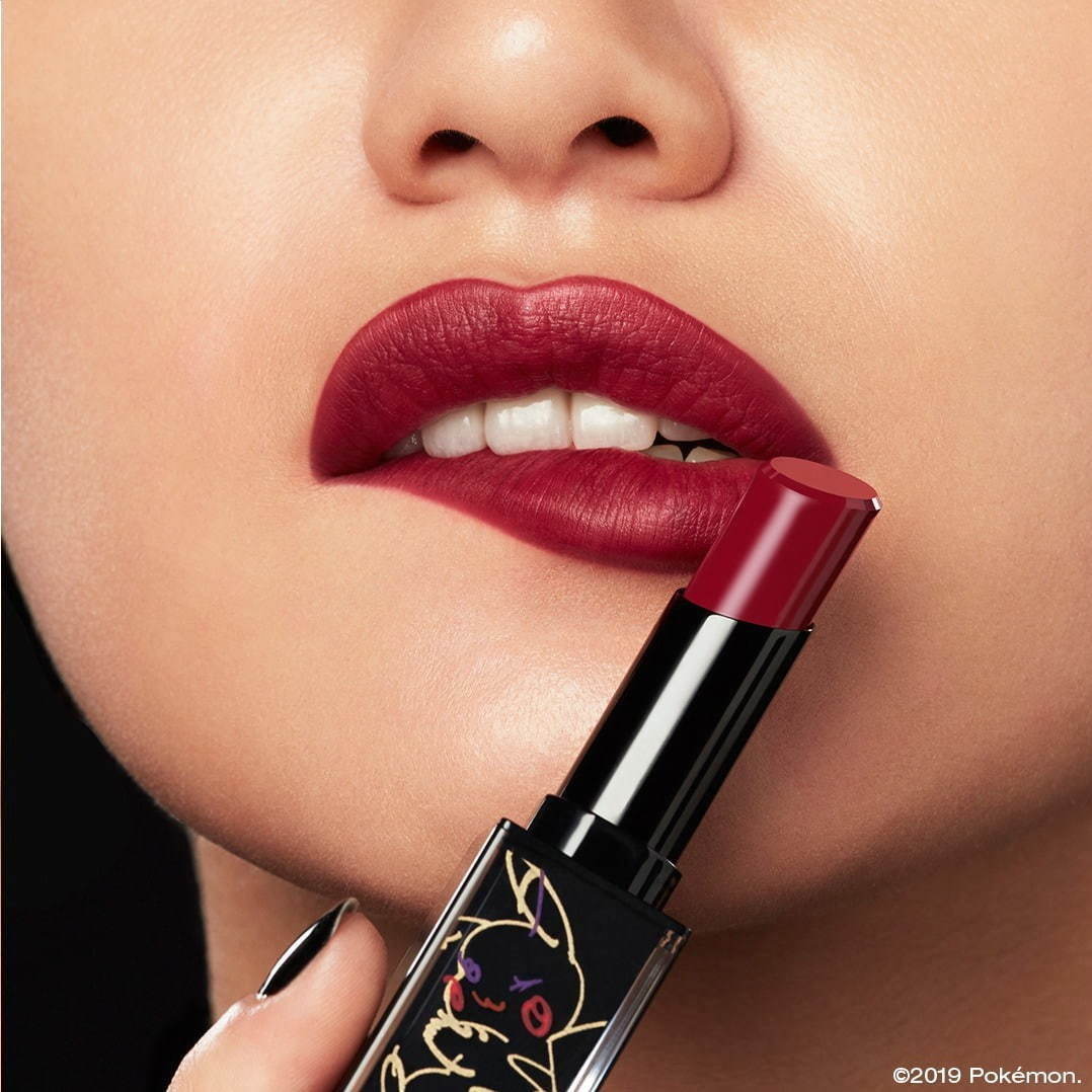 シュウ ウエムラ × ポケモン「ピカシュウ」クリスマスコスメ、注目