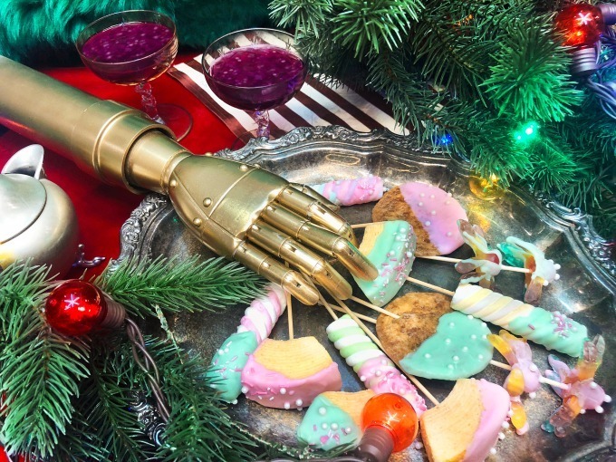 未来のハートウォーミングクリスマス」 阪急うめだ本店で、蛇口から