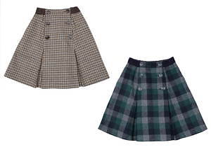 ミルク新作“探偵”風ケープマント＆サスペンダー付きパンツ、チェック柄