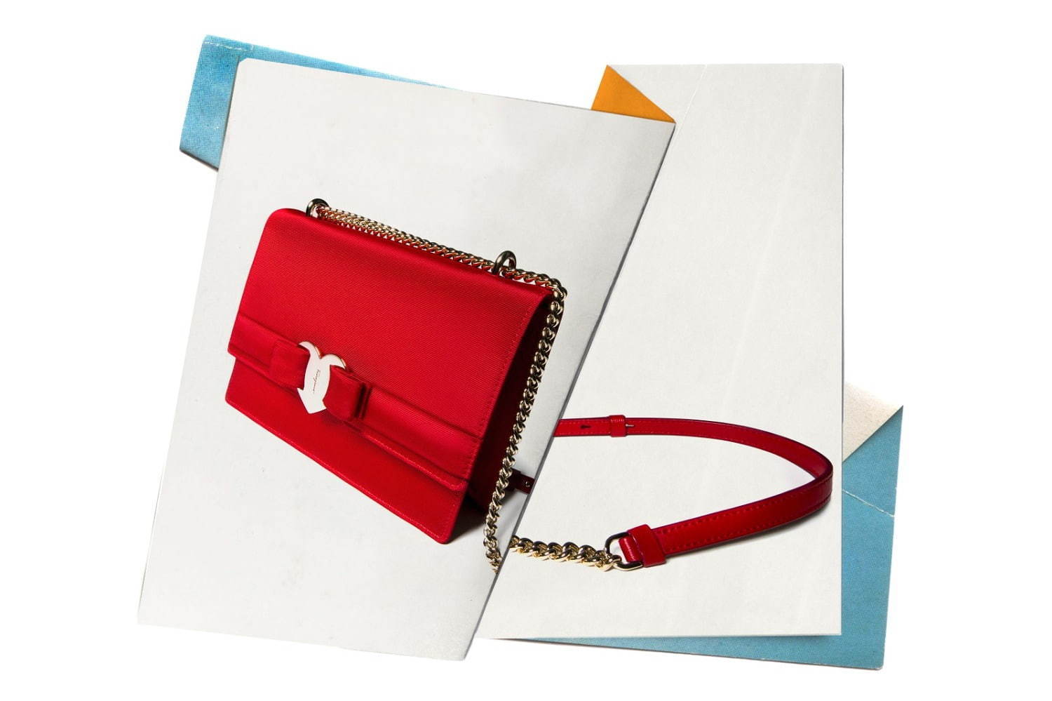 サルヴァトーレ フェラガモのバレンタイン向け“赤リボン”の「ヴァラ