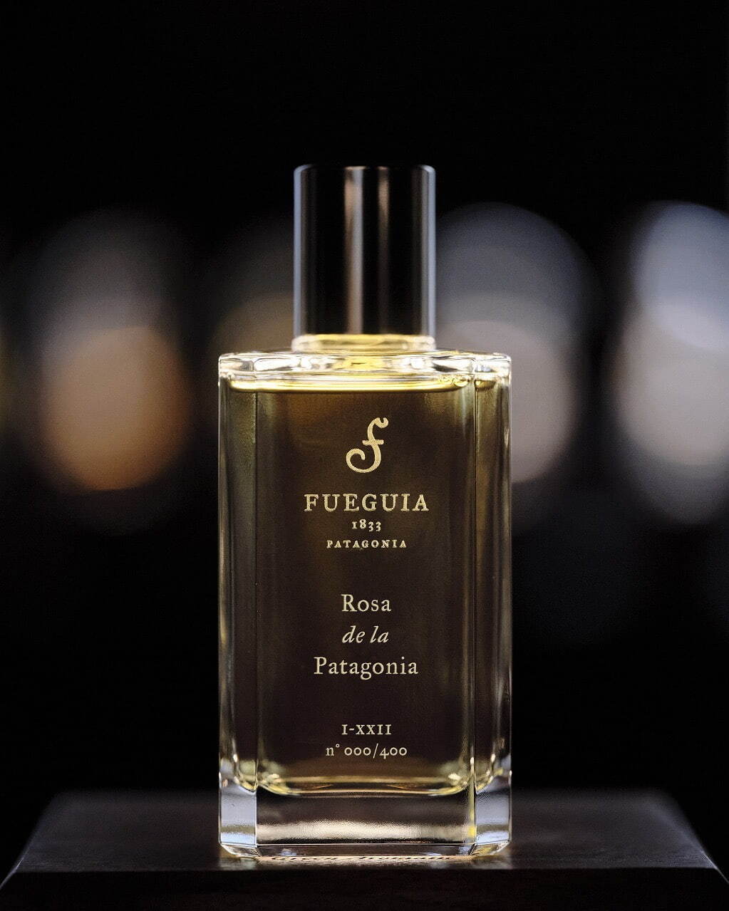 フエギア 1833、ローズとウードが“音楽のように重なる”新作香水「ロサ