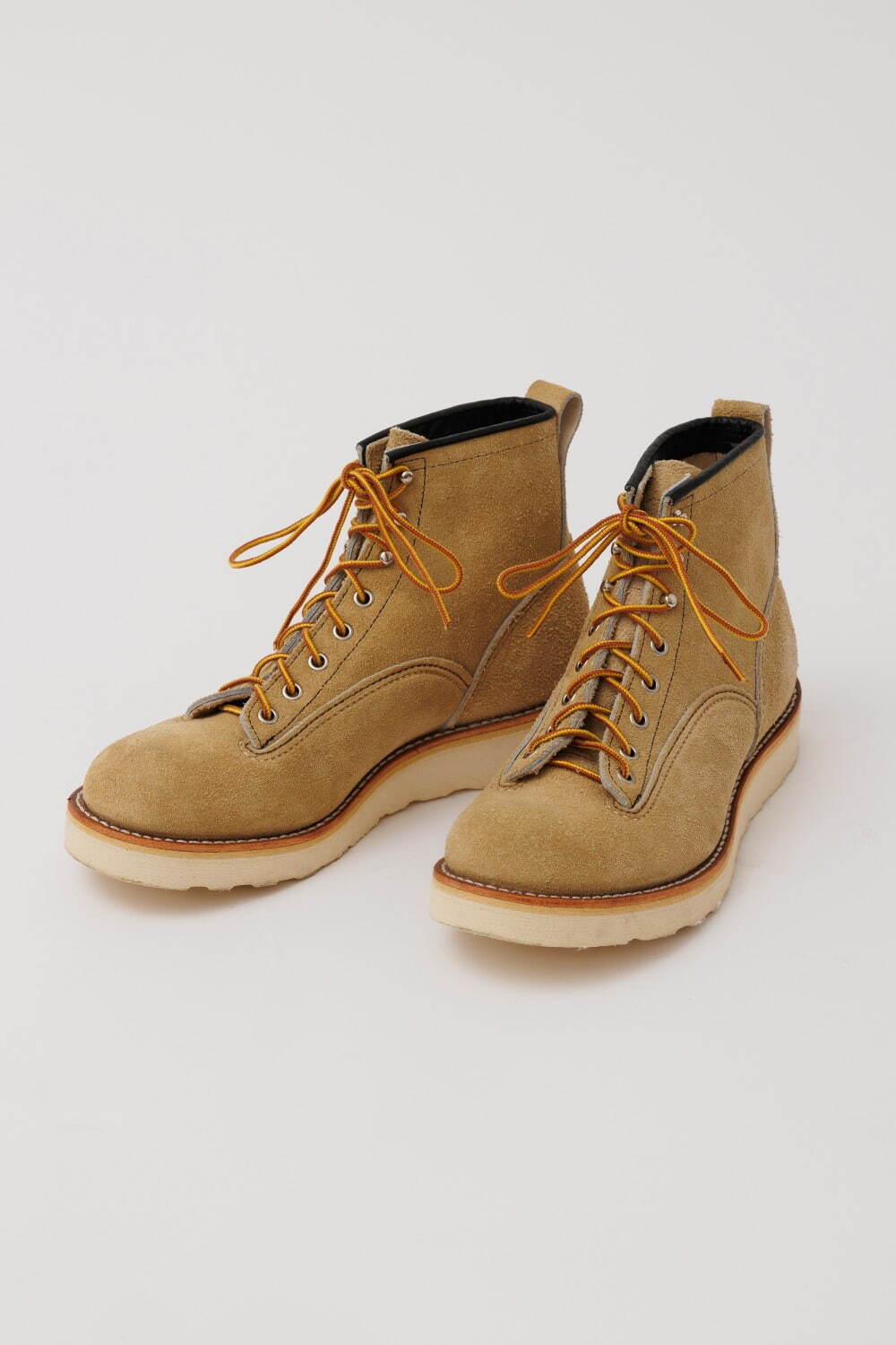 レッドウィング新作ブーツ - 廃盤モデルのソールをカスタム