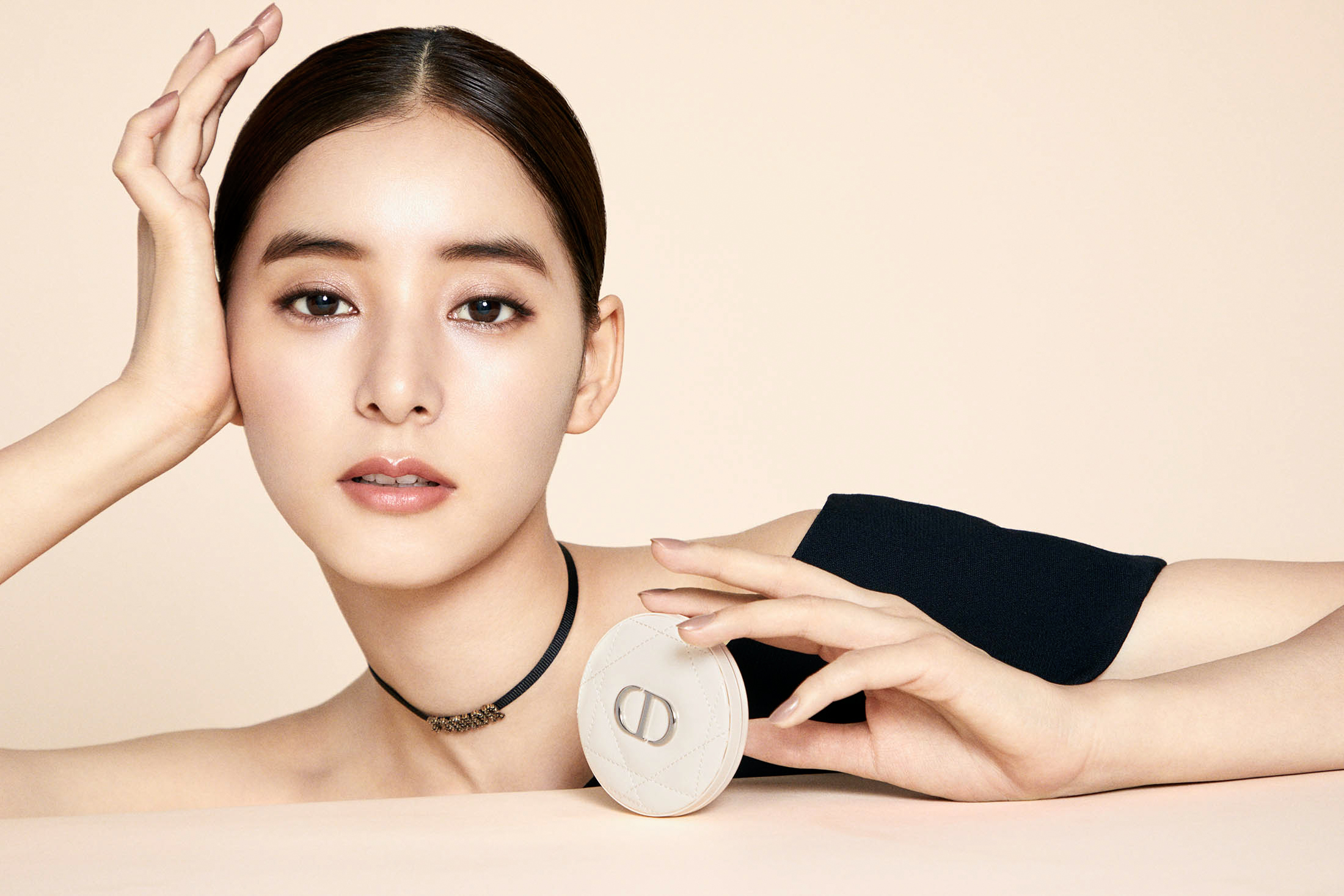 ディオールスキン フォーエヴァー」からハイライターが登場 日本人に
