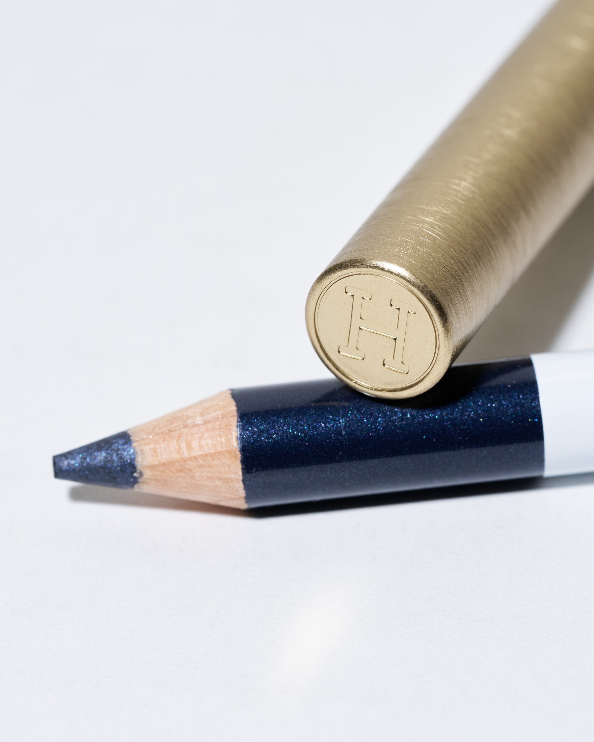 hibi-cosme_75-70648185-4014-