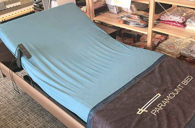 パラマウント リクライニングベッド（介護ベッド） | オーダー枕