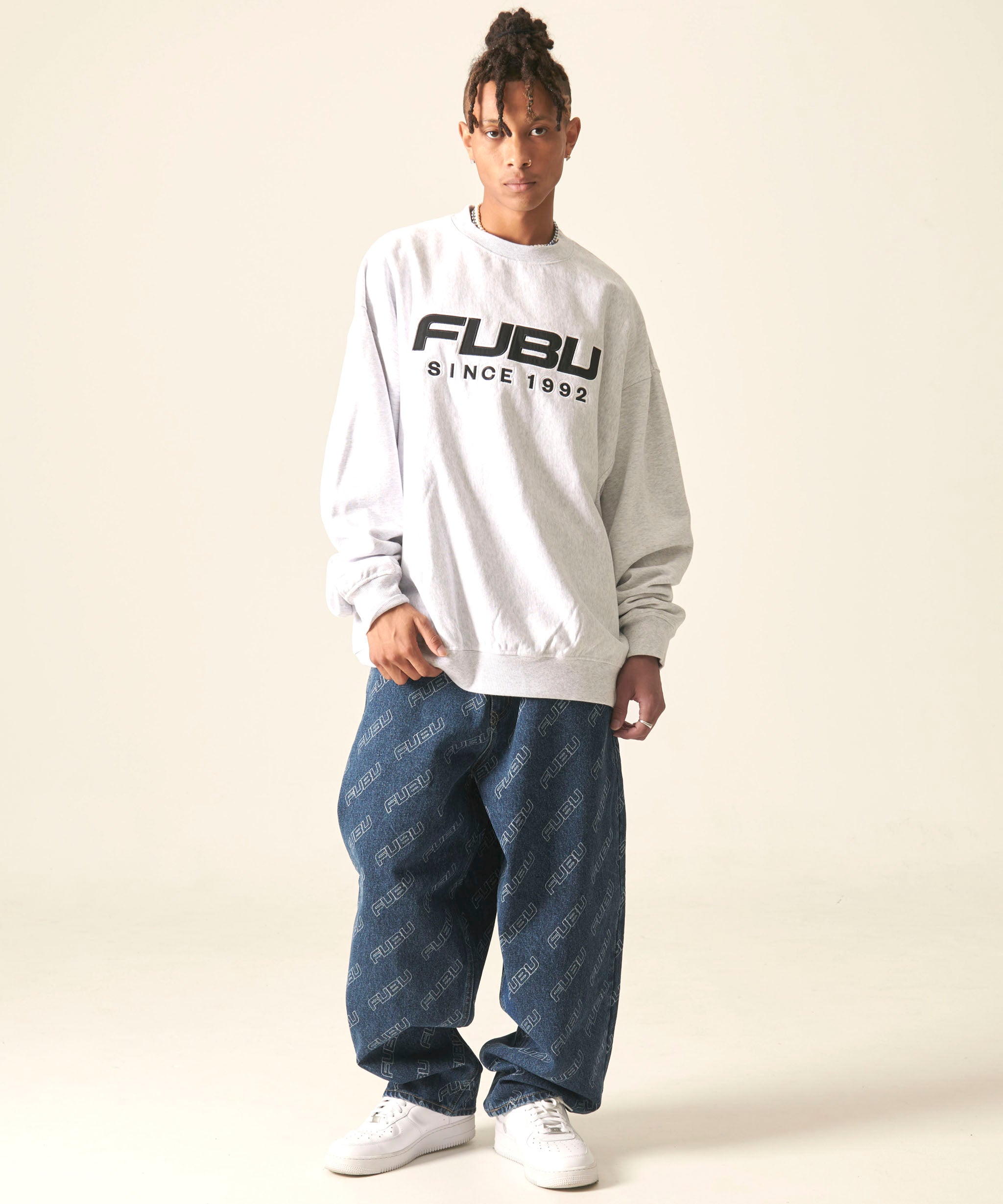 FUBU フブ ボトムス デニムパンツ ジーパン。FUBUはアメリカの代表的な