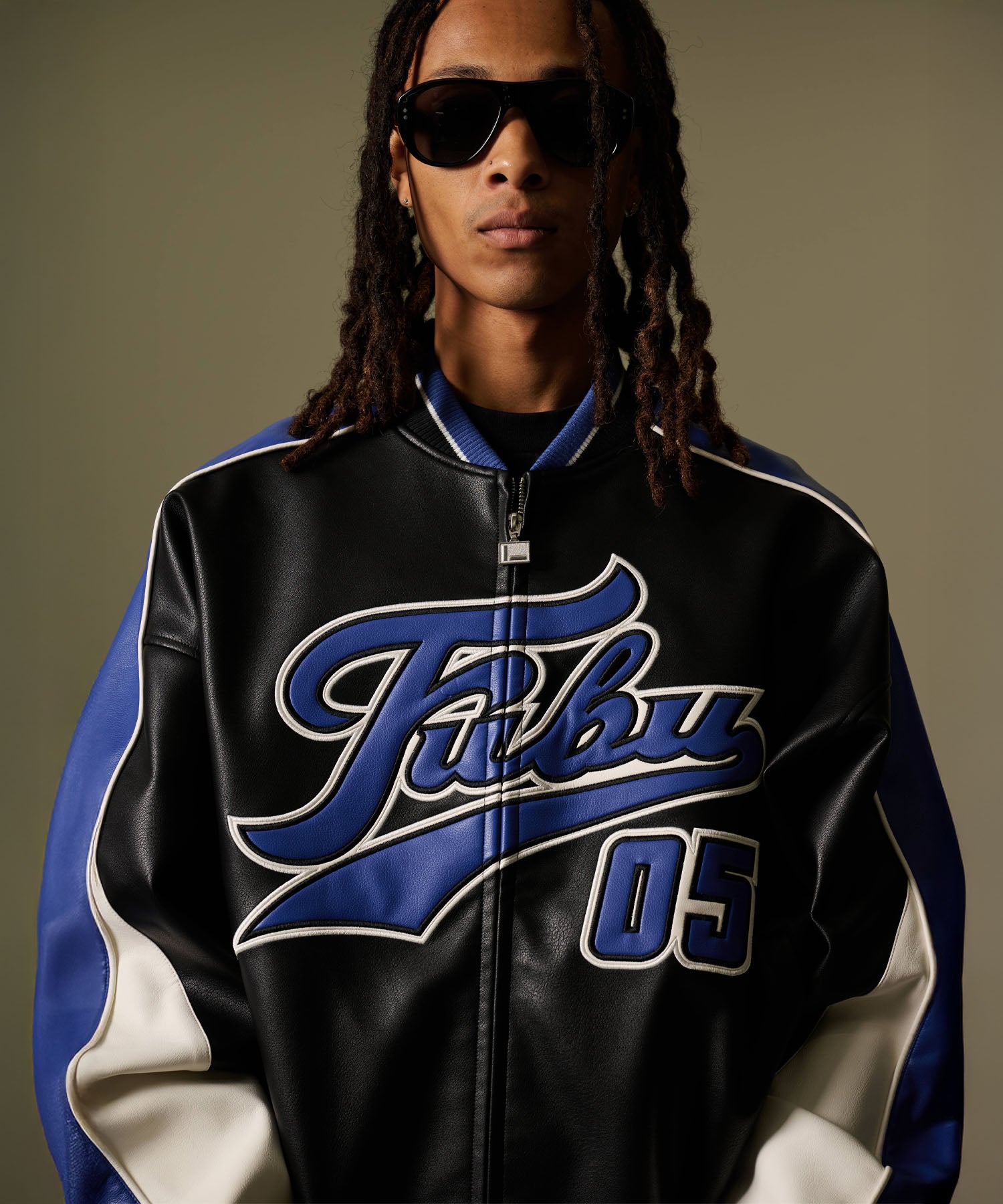 FUBU フブ フェイクレザー ゲームジャケット ジャンパー。FUBUは