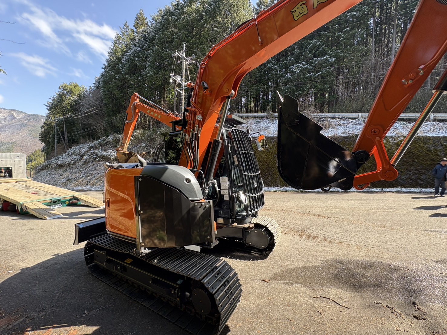 新車納入実績】日立建機 油圧ショベル「ZX75USK-7」のご紹介！◇新車