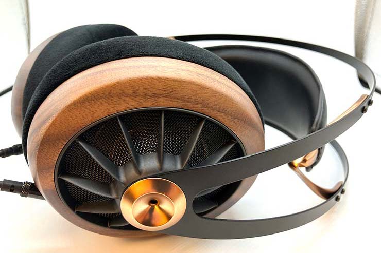 音質レビュー】Meze Audio 109 Proは”感情”に訴えかける開放型ヘッドホン