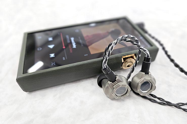 MADOO Typ821レビュー | 新開発ドライバー搭載で高い表現力が魅力の