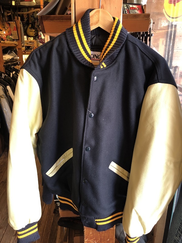 DeLONG社 セットインスリーブスタジャン BLAGK×CREAM